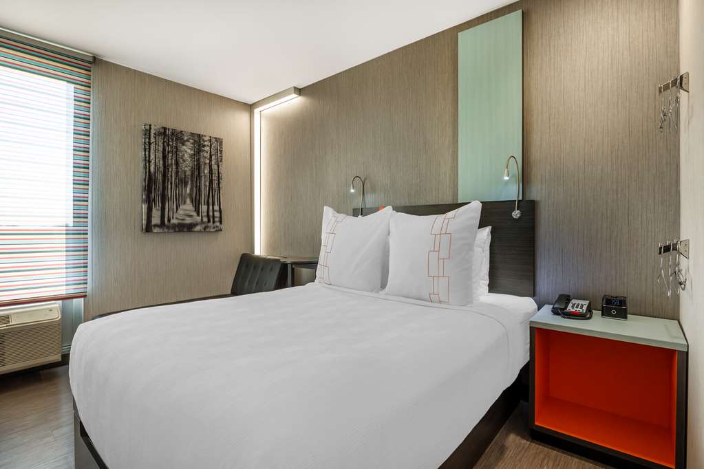 Vīb Best Western Springfield - photo 26