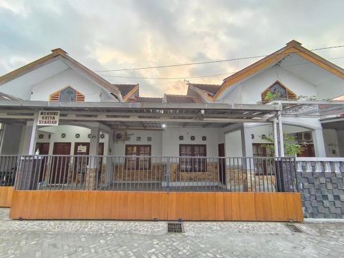 Mendiro Griya Syariah — 4-Star Luxury Hotel in Ngemplak, Indonesia
