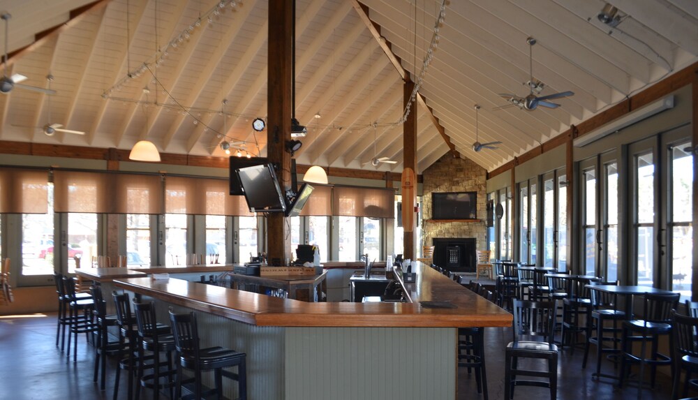 Chapel Hill University Inn - photo 36