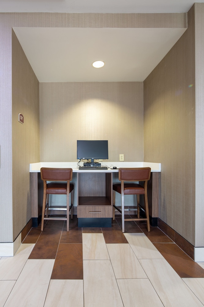 Holiday Inn Express & Suites Lenoir Cty by IHG - photo 47