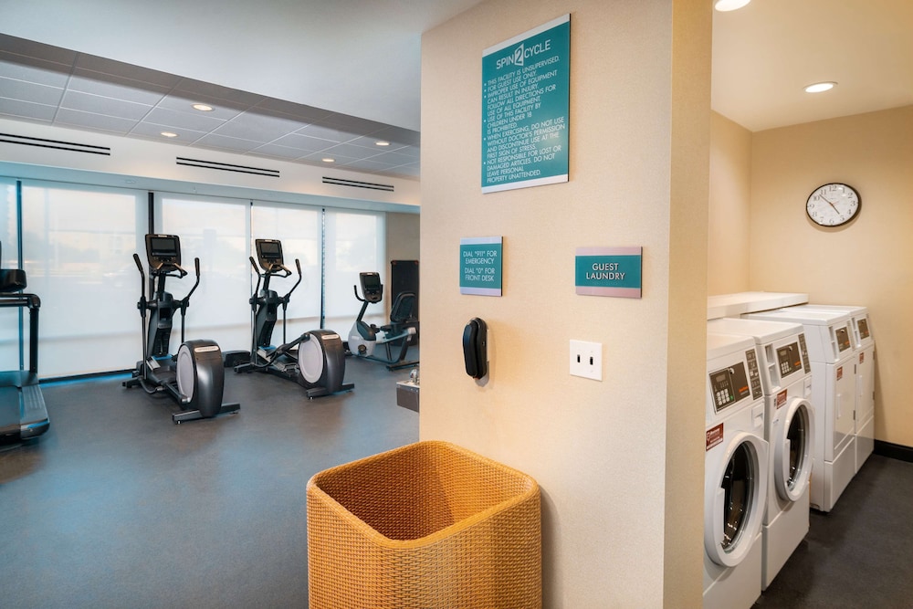 Home2 Suites by Hilton Corona - photo 36