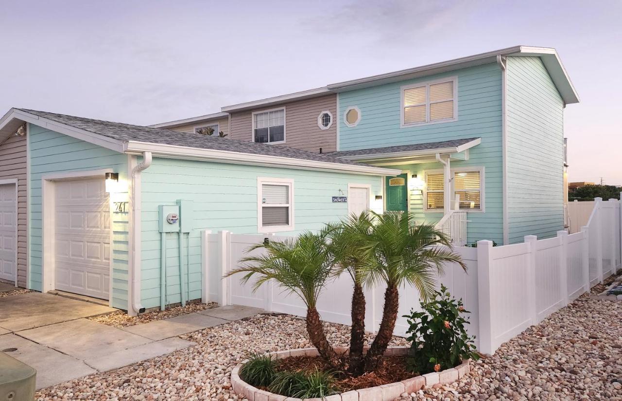 Seaglass Shores steps to the beach — hotel in Cape Canaveral
