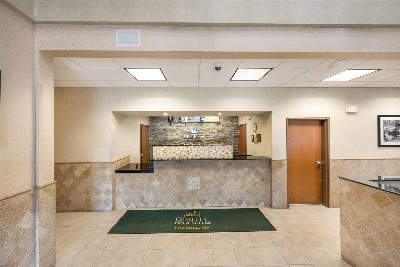 Quality Inn & Suites Fishkill South near I 84 - photo 4