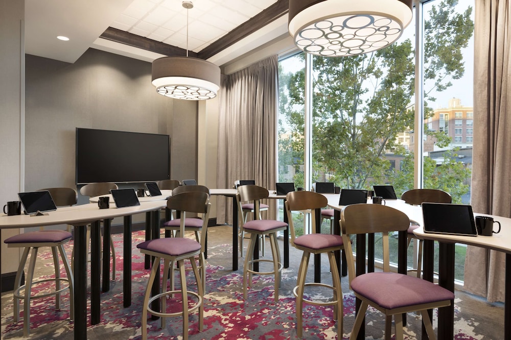 Embassy Suites by Hilton Greenville Downtown Riverplace - photo 43