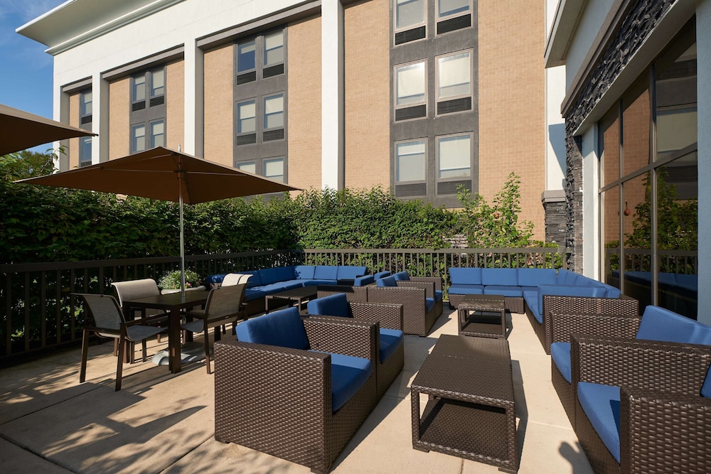 Hampton Inn Ann Arbor South - photo 35