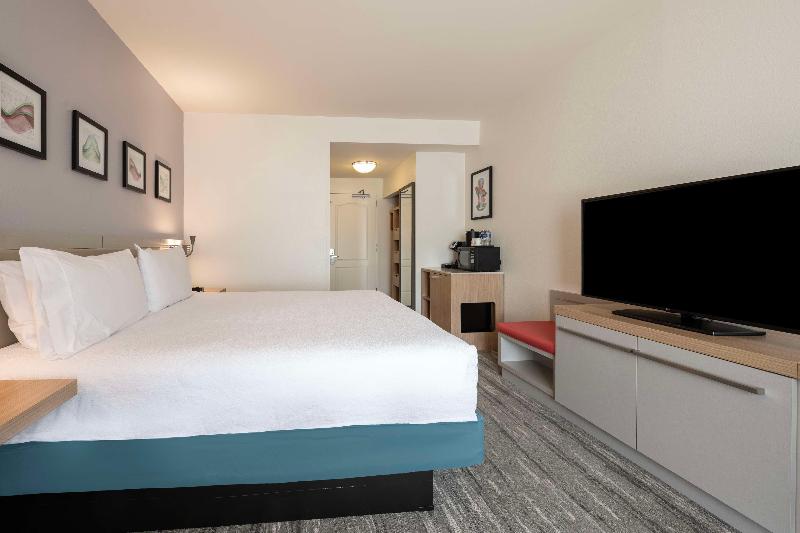 Hilton Garden Inn Rockford - photo 136