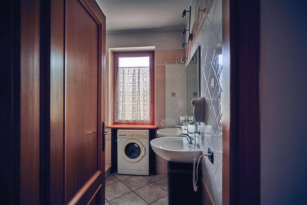 Travelershome Ciampino Bed&Breakfast in Ciampino, Italy