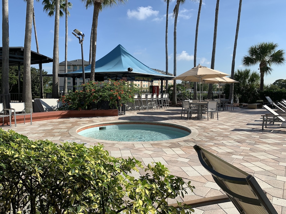 DoubleTree by Hilton at the Entrance to Universal Orlando - photo 31