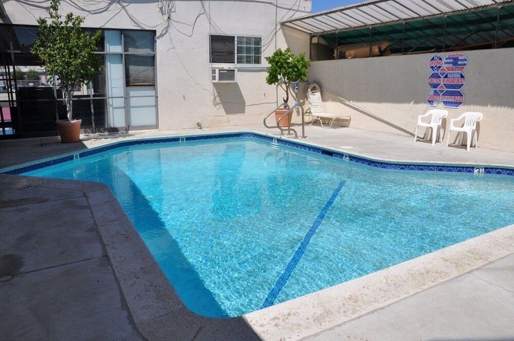 Lax Suites - photo 10