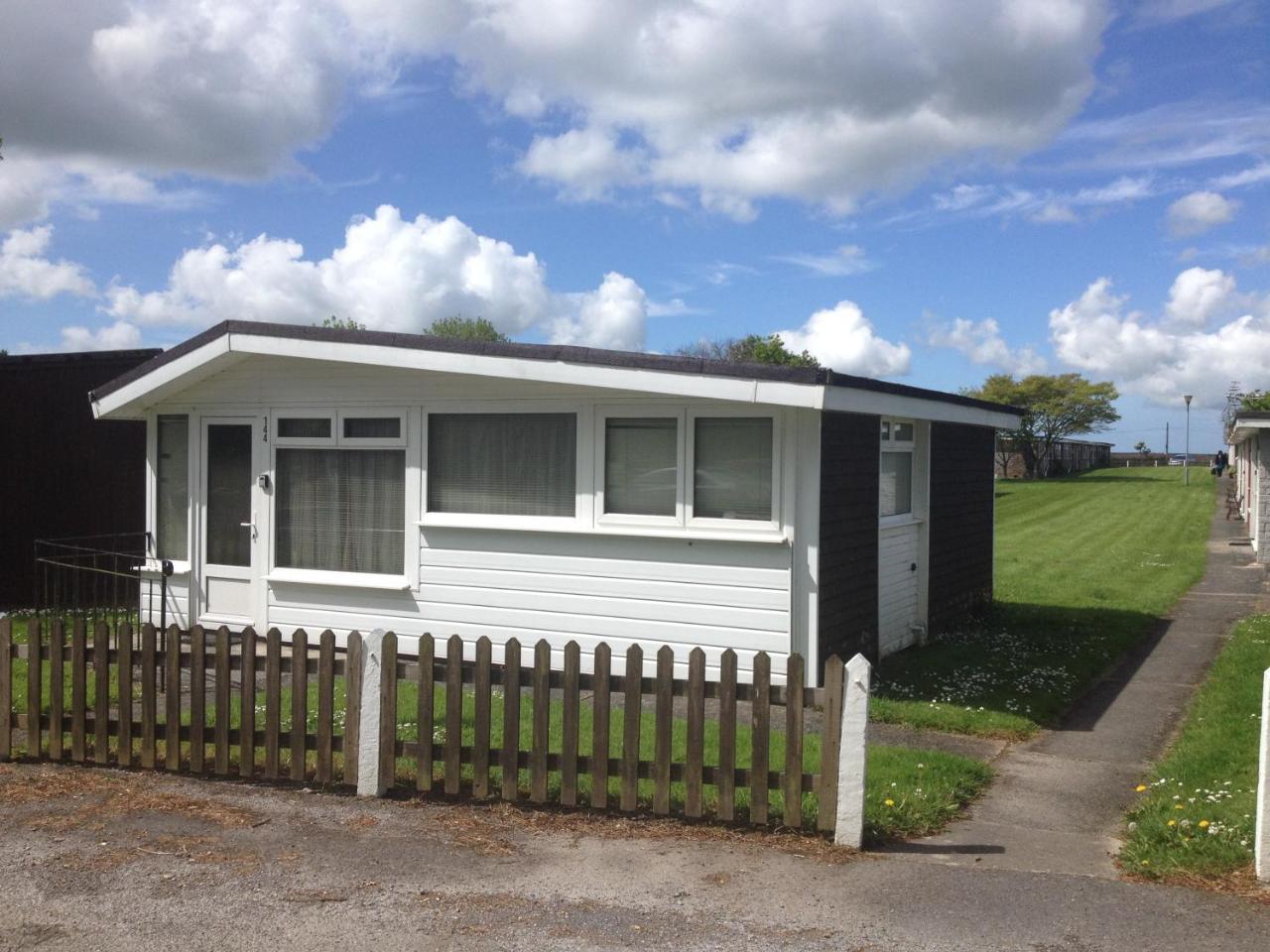 Dartmouth 2 Bed Detached Chalet 144 Norton Park — 4-Star Luxury Hotel in Dartmouth, United Kingdom