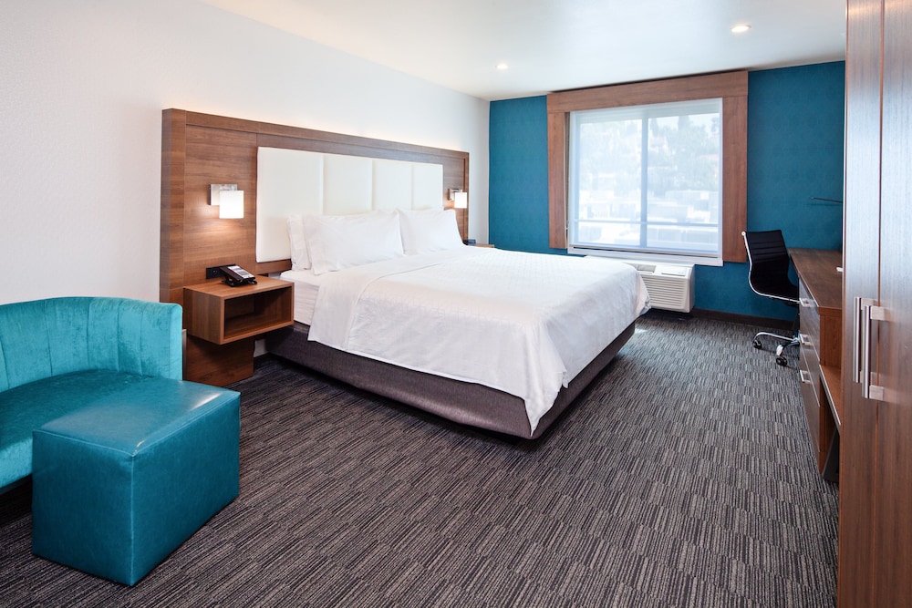 Holiday Inn Express Hotel & Suites Hollywood Walk of Fame by IHG - photo 37