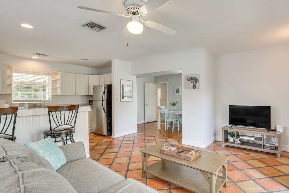 1 Mi To Las Olas Boulevard Cozy Retreat W Yard — Fort Lauderdale