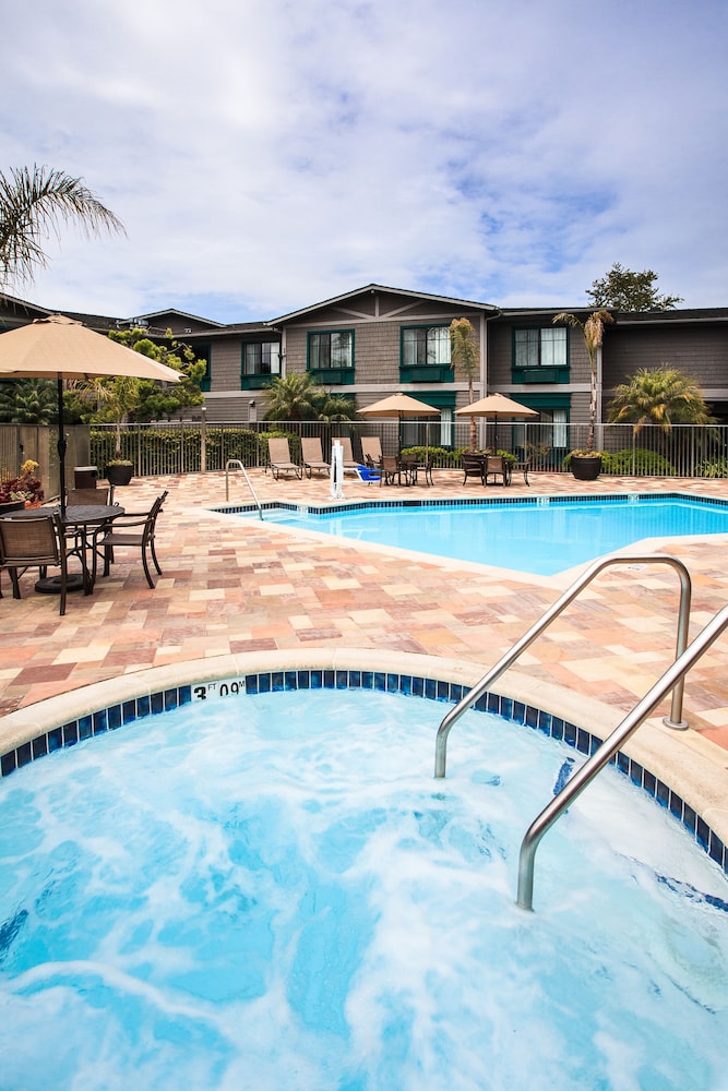 Holiday Inn Express & Suites Carpinteria by IHG - photo 19