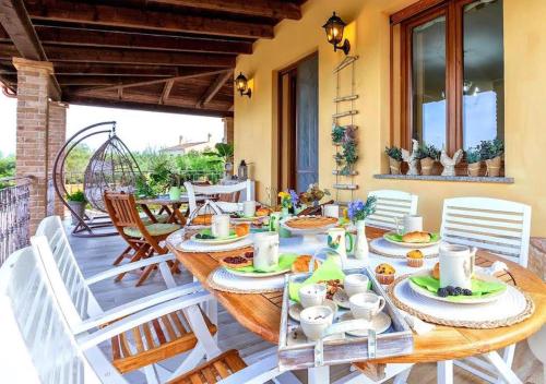 VILLA DOLORES with a spectacular swimming pool with hydromassage and a big garden for the children IUN S3325 — 4-Star Luxury Hotel in Alghero, Italy