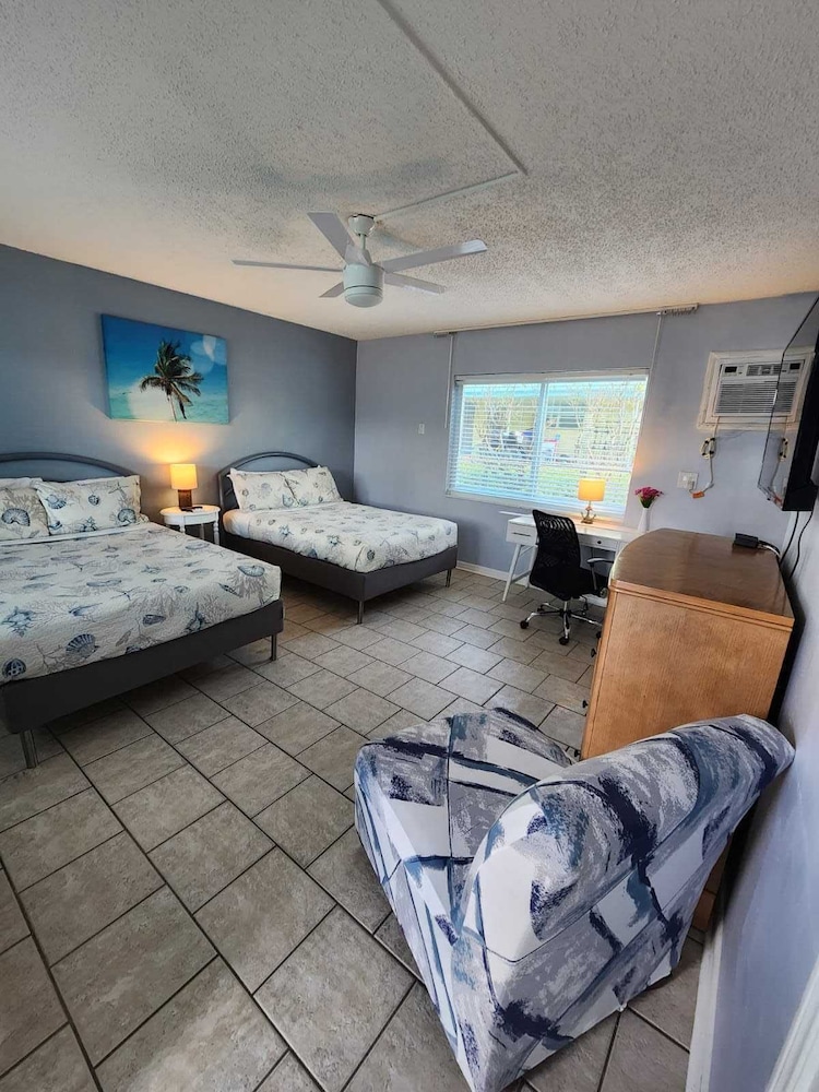 Great Escape Inn - photo 11