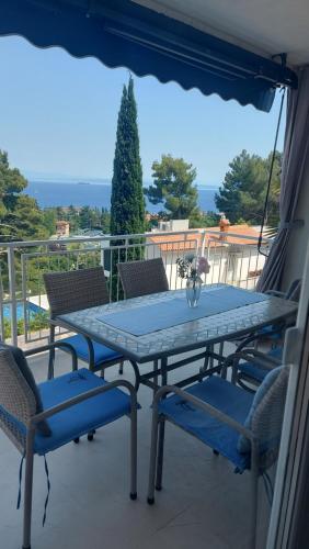 Modern and cosy apartment Ivana with a beautiful seaview — 4-Star Luxury Hotel in Moscenicka Draga, Croatia