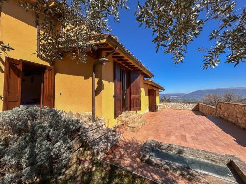 La Casa del Cantico — 4-Star Luxury Hotel in Bettona, Italy