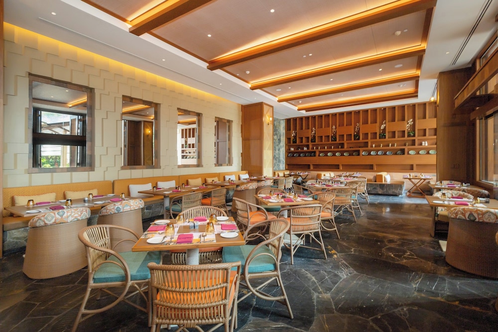 מזון ומשקאות