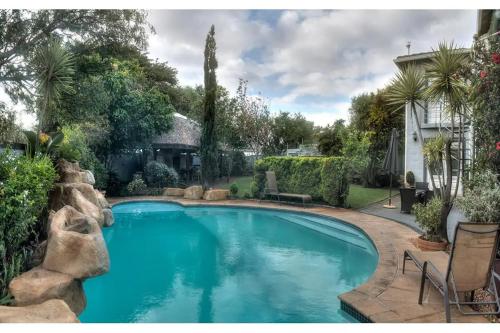 Tuscan Villa Felice Near West Coast
