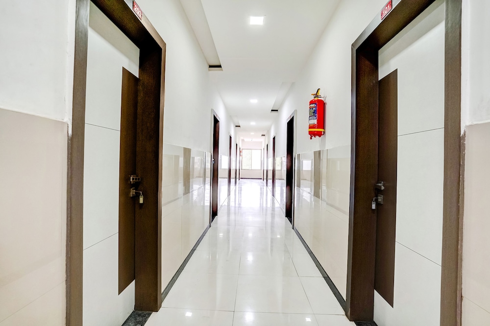 Fabexpress Sai Lodging — Nashik — photo 3