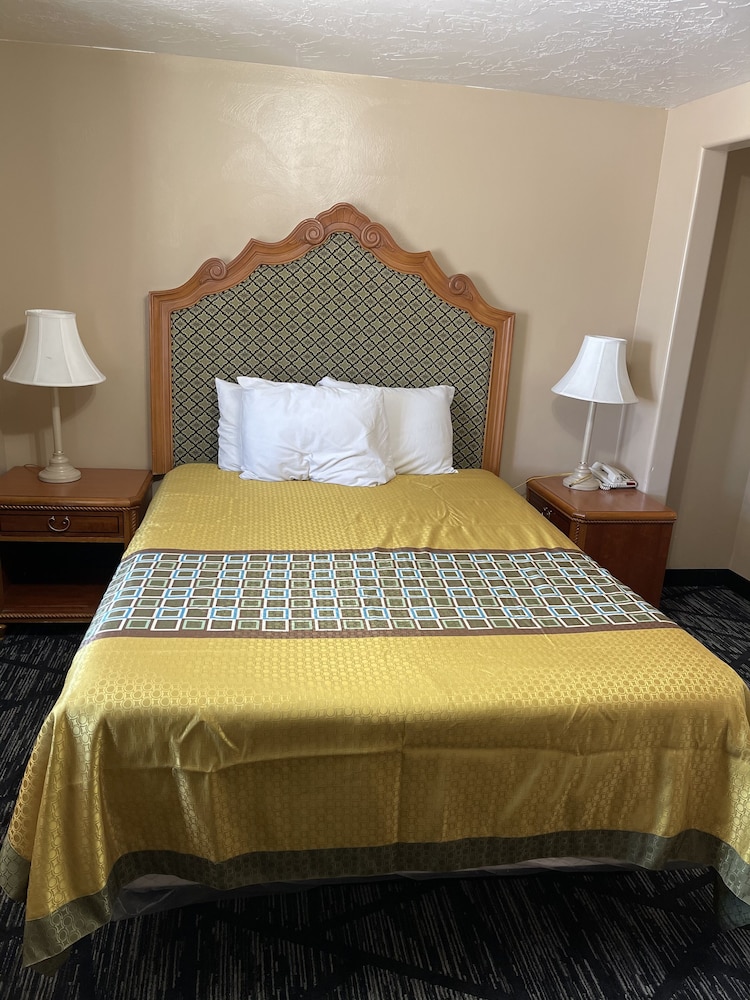 Riverton Inn & Suites - photo 9