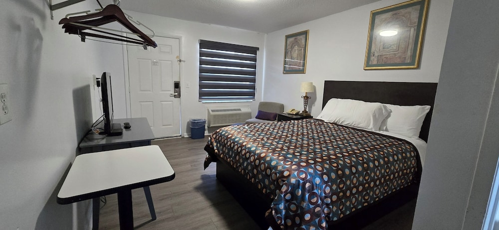 Merida Inn and Suites - photo 13