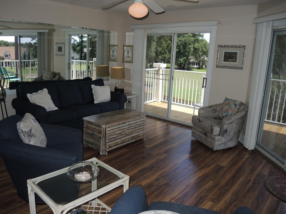 Golf Resort Villa 509 within Walking Distance to Food and the Pool by RedAwning - photo 13