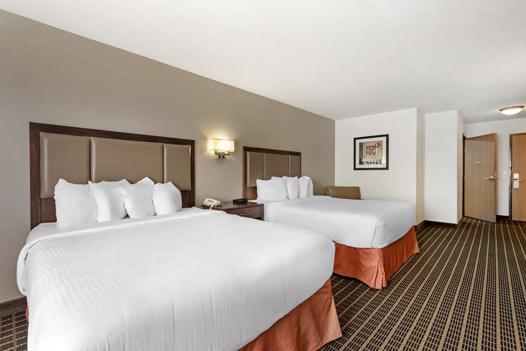 Best Western Plus Eagleridge Inn & Suites - photo 36