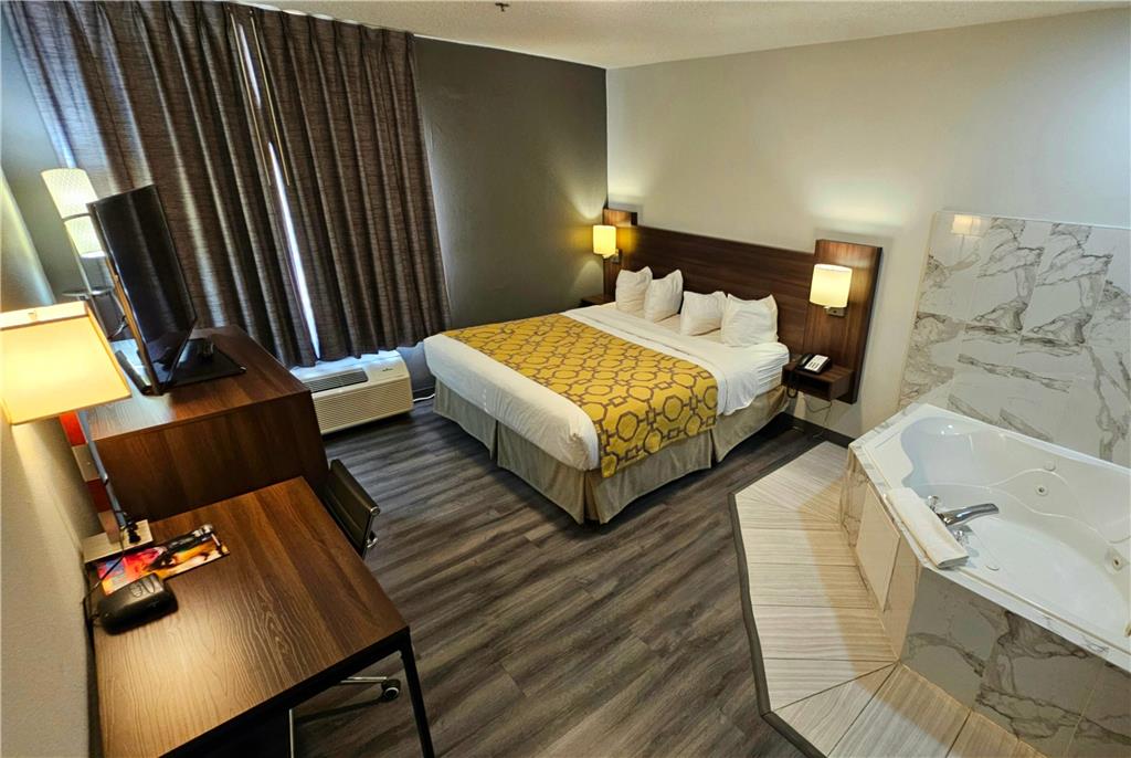 Baymont by Wyndham Chicago Calumet City - photo 30