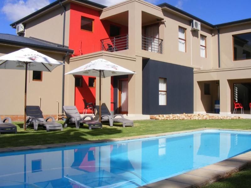 Karoo Sun Boutique Guest House — 4-Star Luxury Hotel in Oudtshoorn, South Africa