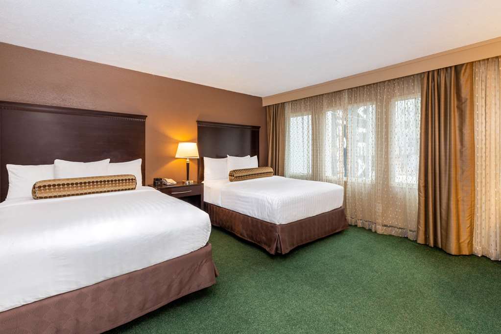 La Quinta Inn & Suites by Wyndham Seattle Downtown - photo 13