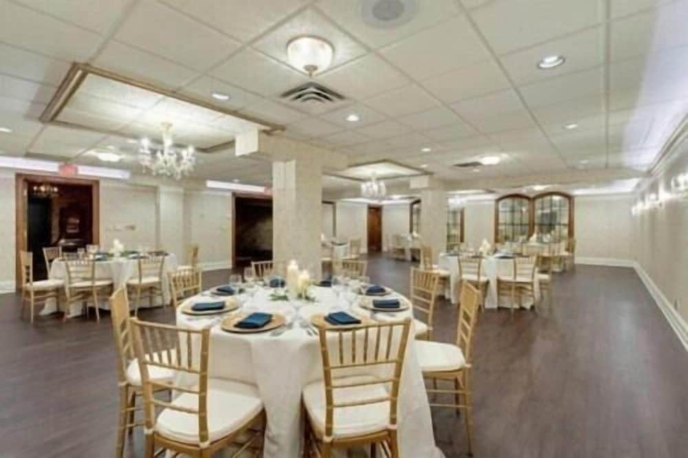 Nicollet Island Inn - photo 38