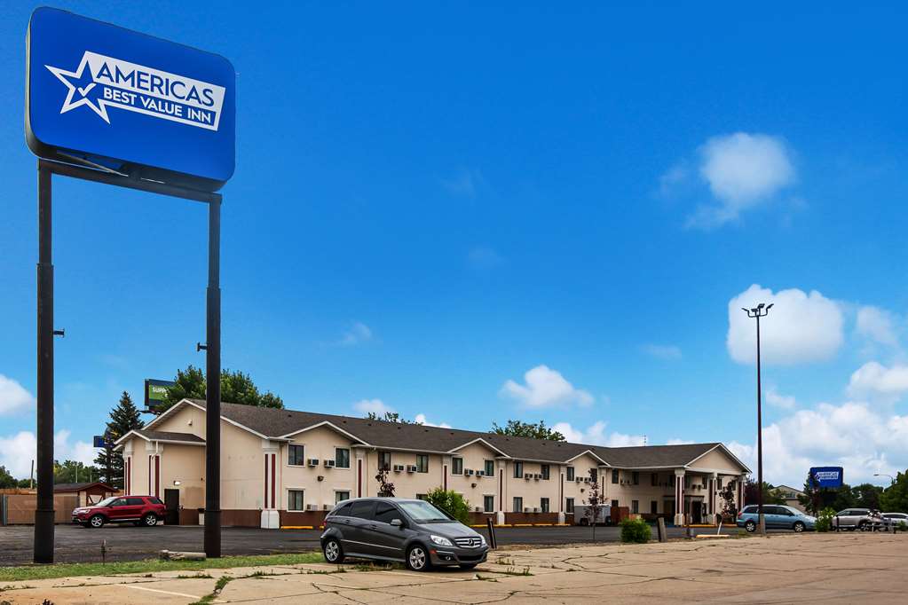 Americas Best Value Inn Fargo - photo 2