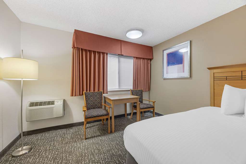 Best Western Aladdin Inn - photo 9