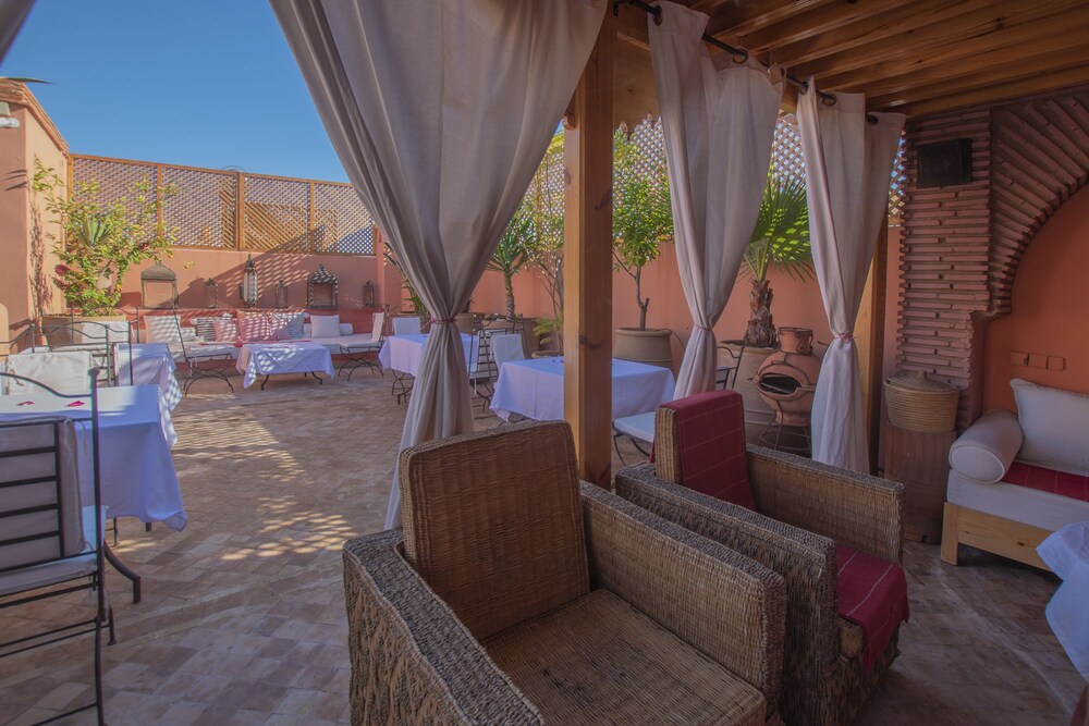 Riad Anais — 5-Star Luxury Hotel in Marrakesh, Morocco