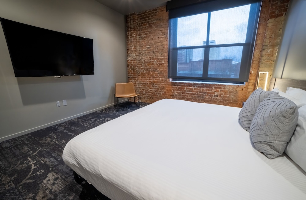 Montvale Hotel - photo 40
