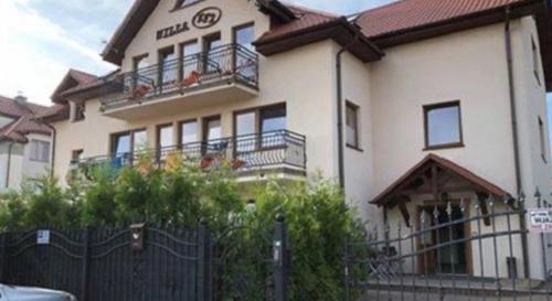 Willa Kf2 - carbon neutral hotel in Leba