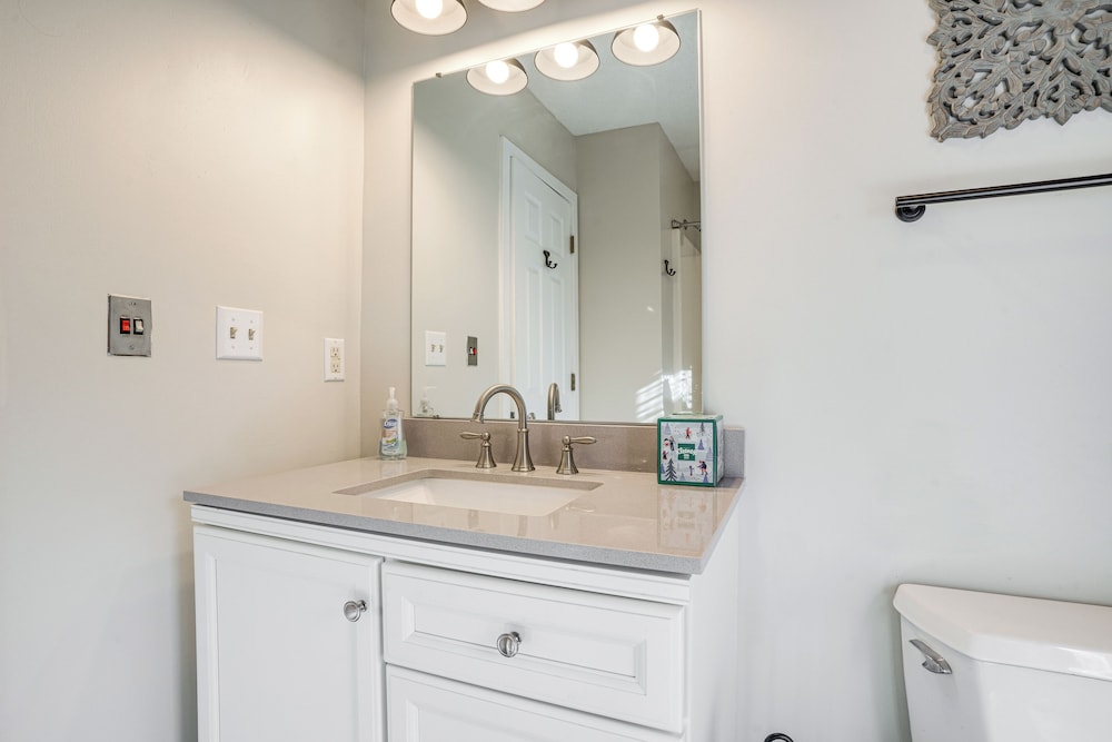 Modern Townhome at Wintergreen Resort - photo 5