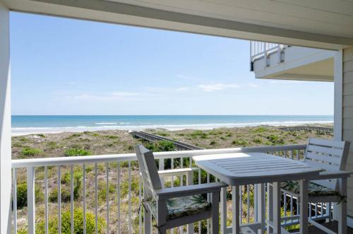 Ocean Breeze by Bryant Real Estate in Wrightsville Beach, United States