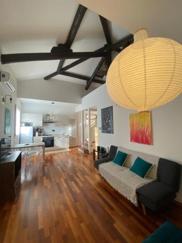 La Casa di Giulia spazioso loft su due livelli a 10 minuti di macchina dal centro — 4-Star Luxury Hotel in Bologna, Italy