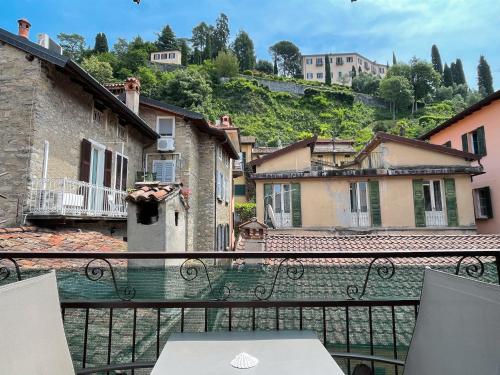 Dimora Romantica apartment — 4-Star Luxury Hotel in Bellagio, Italy
