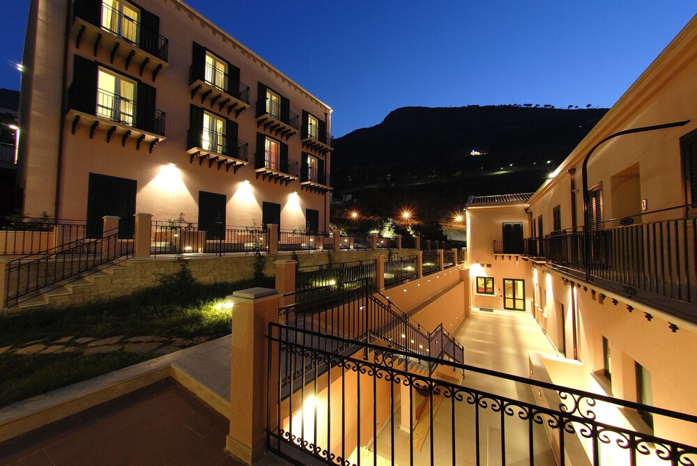 Cerri Hotel — hotel in Castellammare Del Golfo