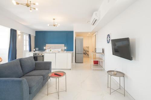 Palazzo Stella Penthouse with Jacuzzi by Vallettastay — 4-Star Luxury Hotel in Valletta, Malta
