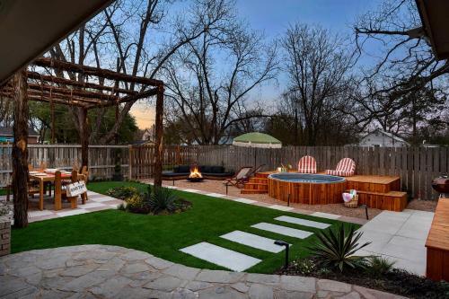 Close to Main Hot tub Cowboy Pool Fire Pit in Fredericksburg, United States