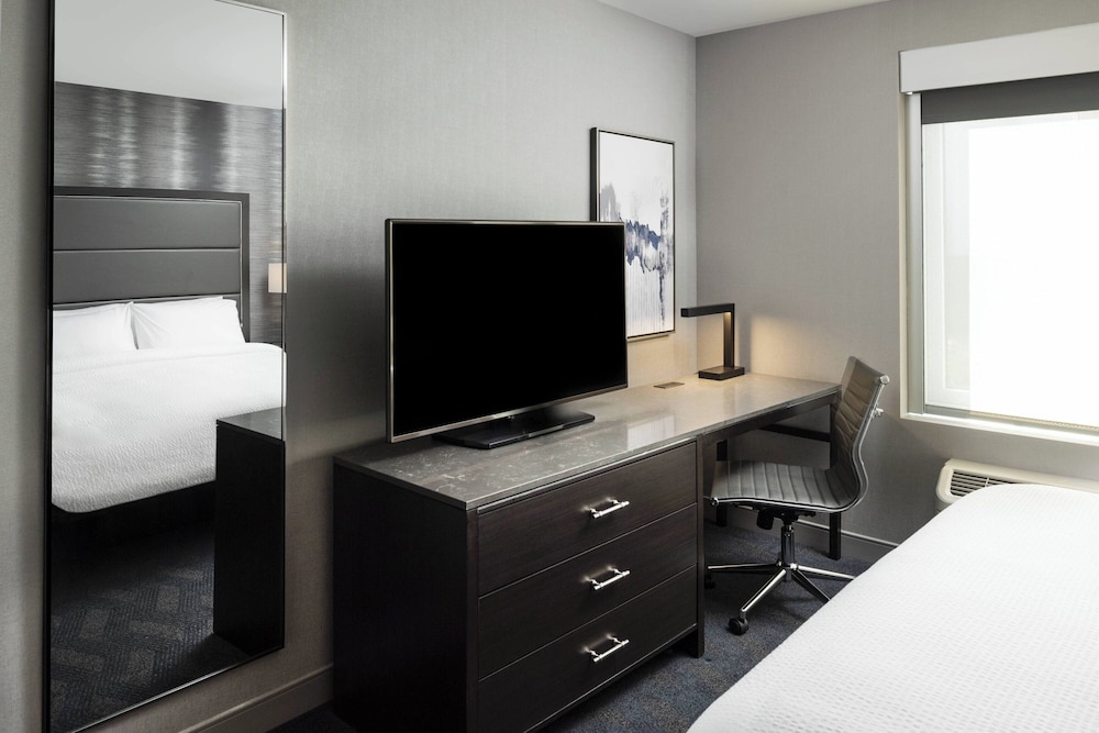 Fairfield Inn & Suites by Marriott Boston Logan Airport Chelsea - photo 10