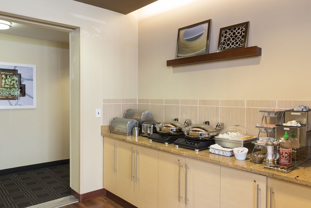 TownePlace Suites by Marriott Joliet South - photo 24