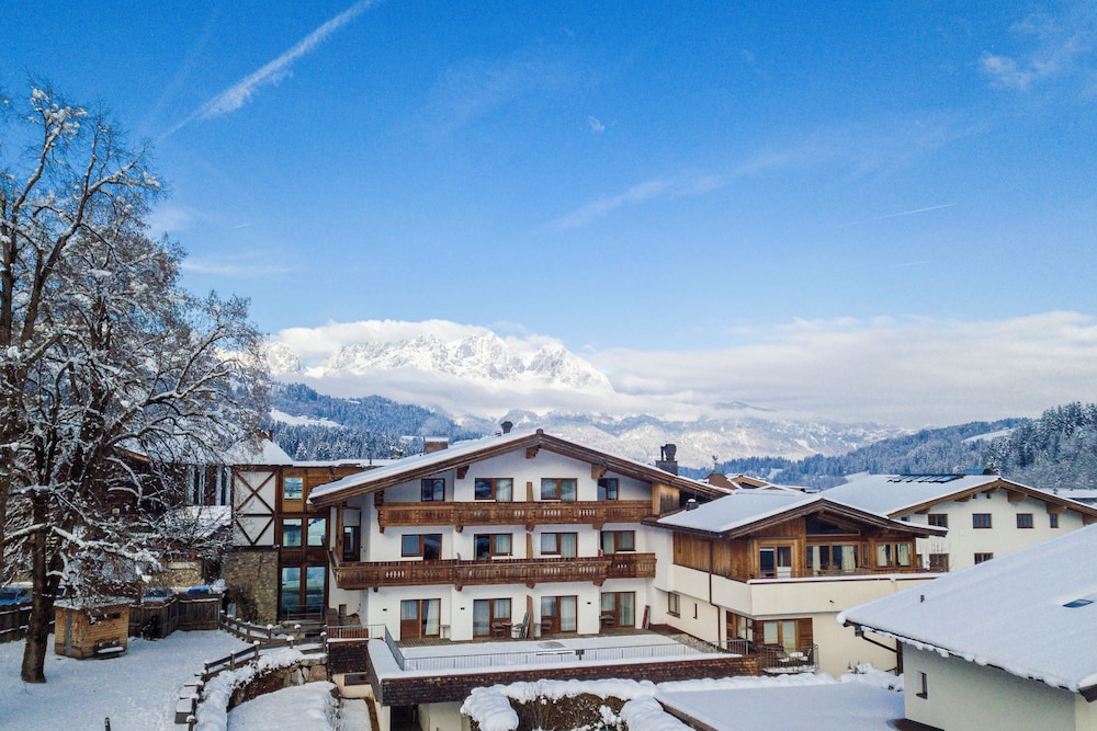 Dorfresort Kitzbühel By Alps Resorts — 4-Star Luxury Hotel in Reith Bei Kitzbuehel, Austria