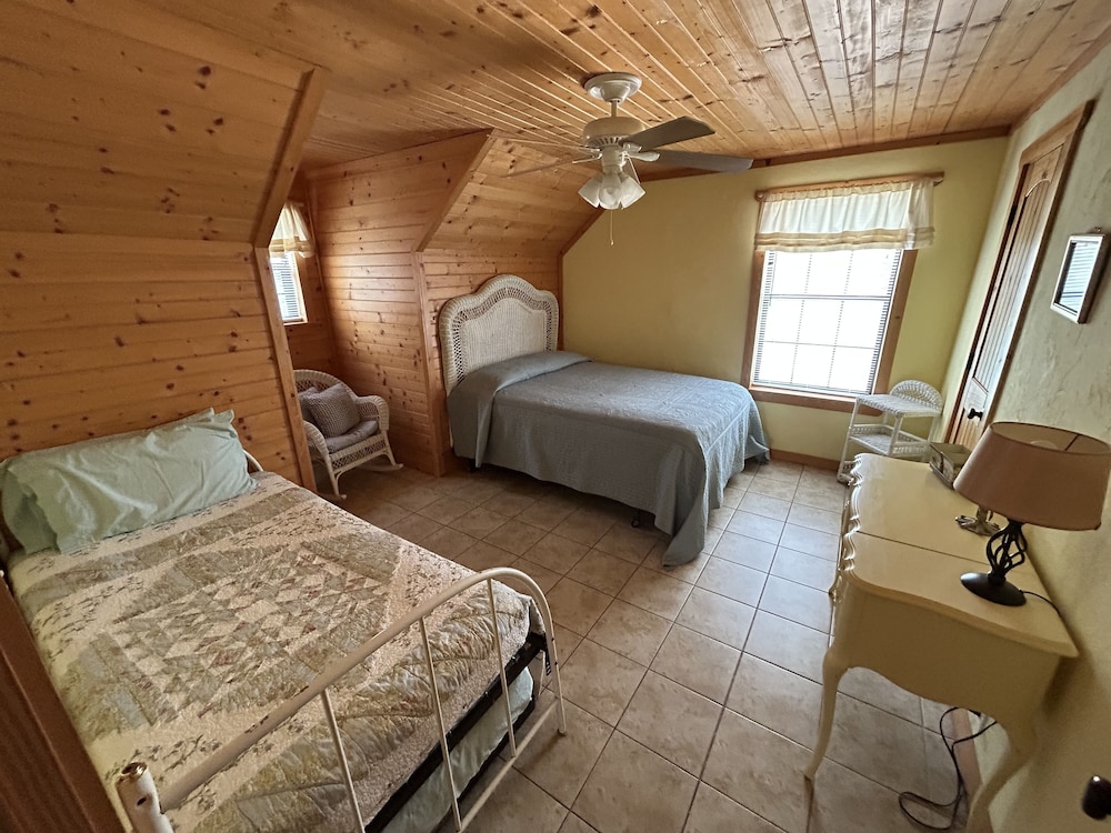 Thunderbird Resort & Event Center - photo 18