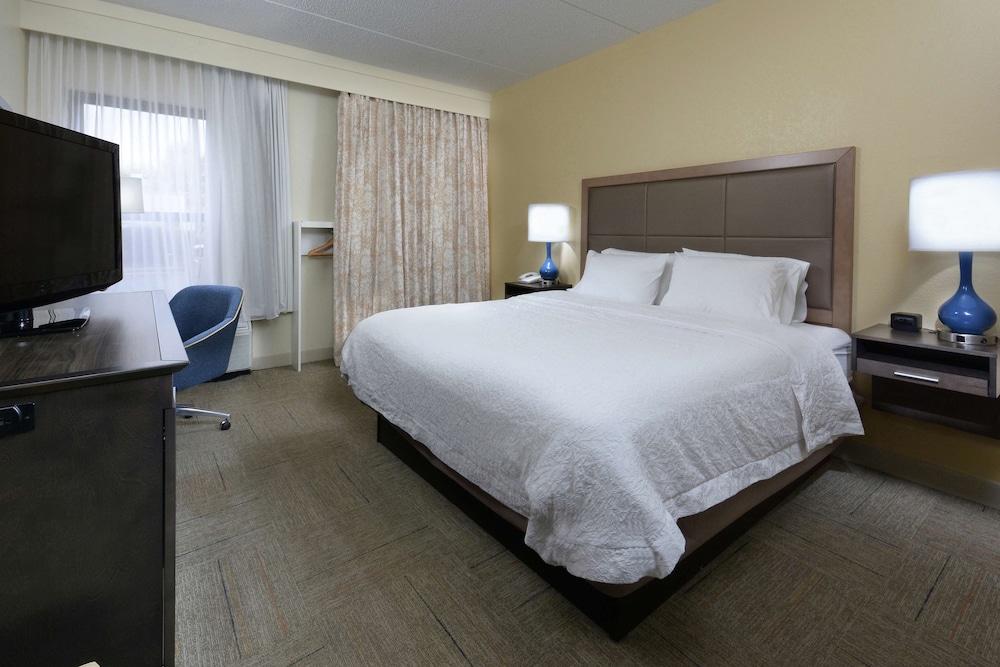 Hampton Inn High Point - photo 11