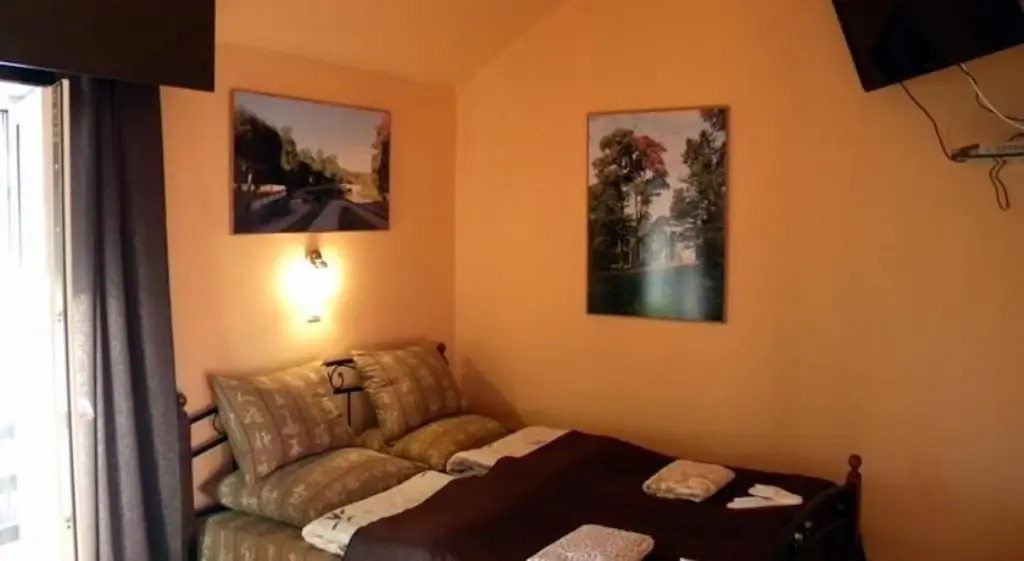 Yagodka Mini Hotel in Gatchina, Russia